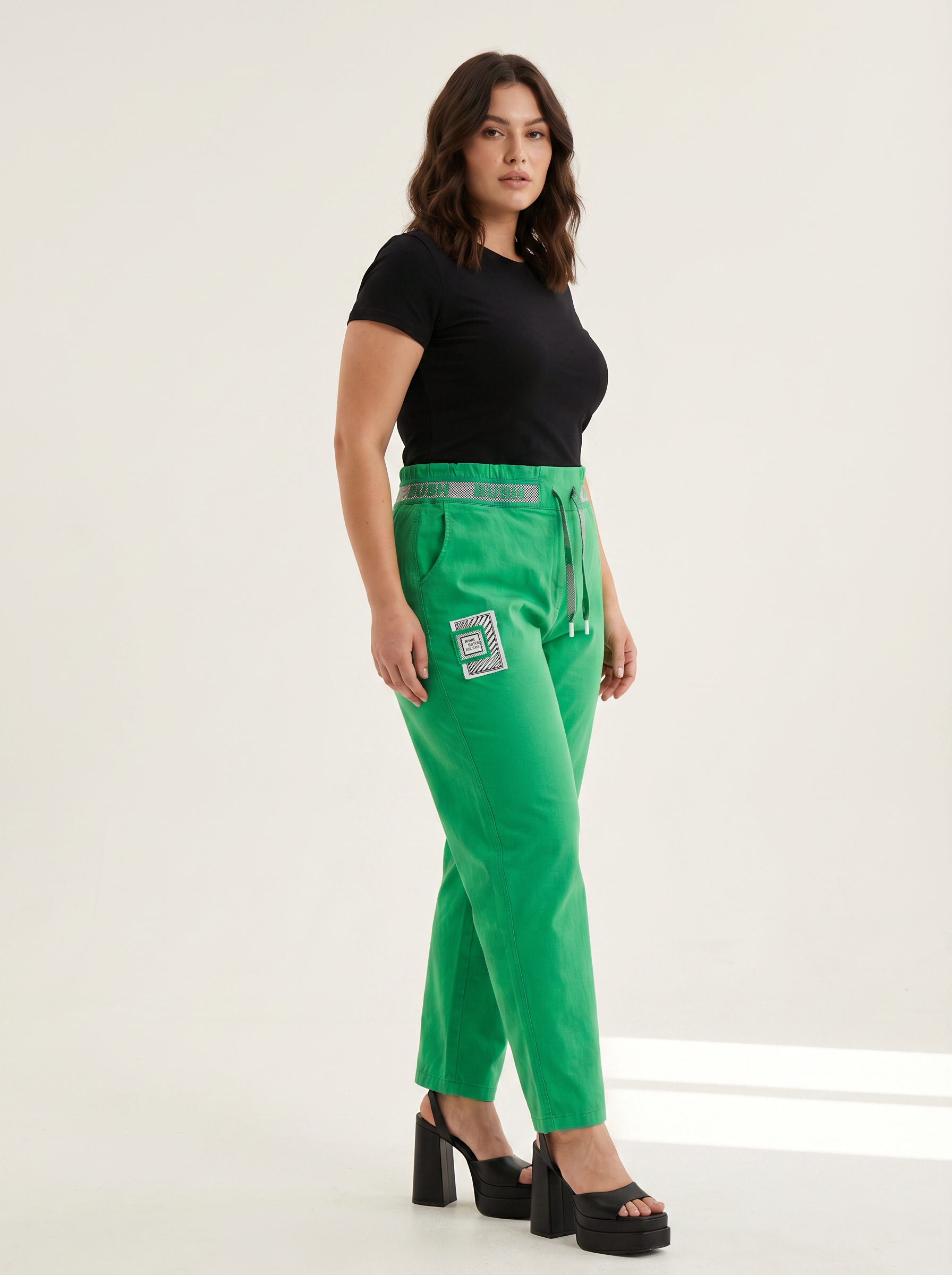 Pantaloni verzi de primăvară din material subțire elastic