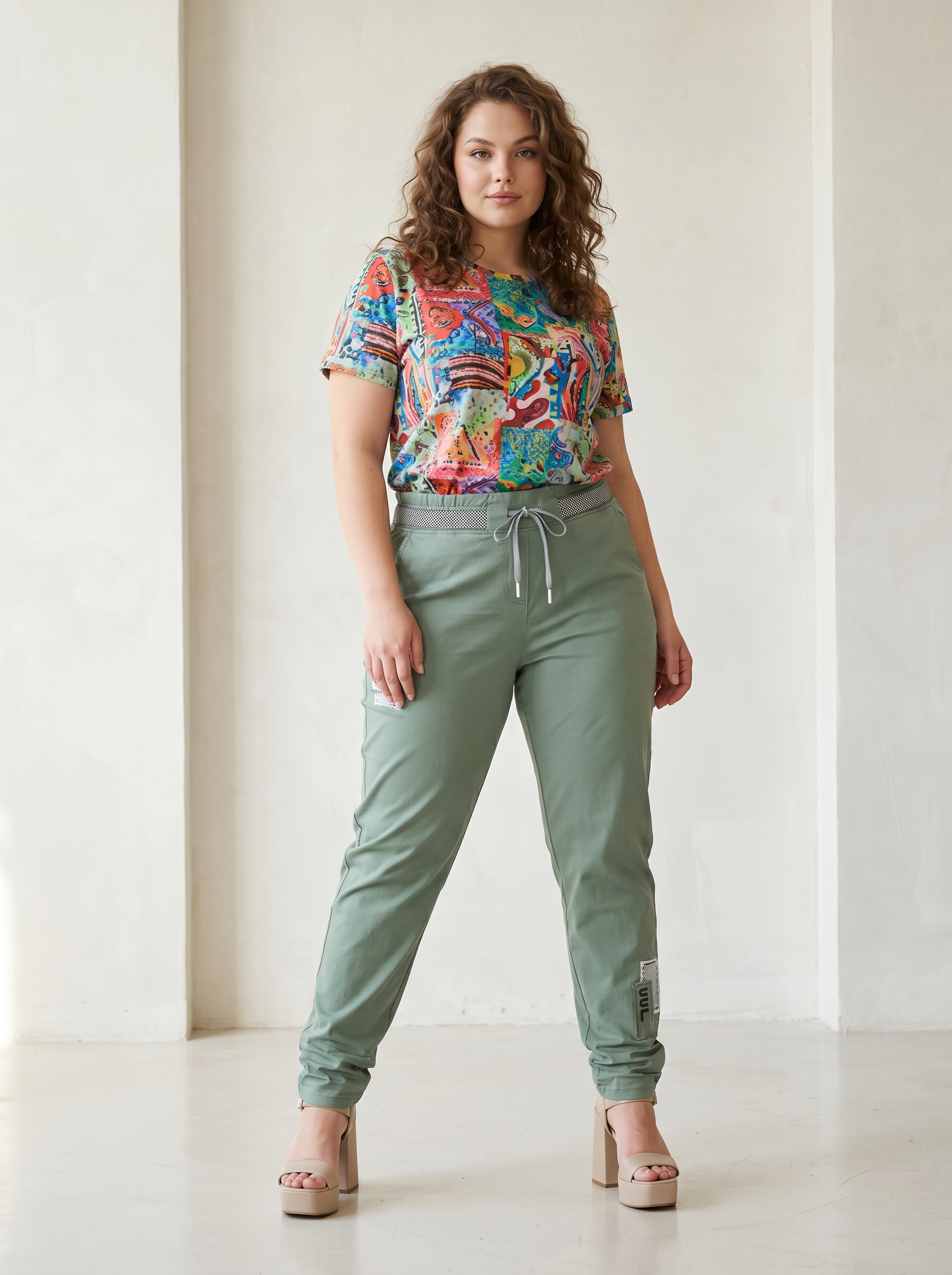 Pantaloni elastici de primăvară verde pastel cu șireturi în talie