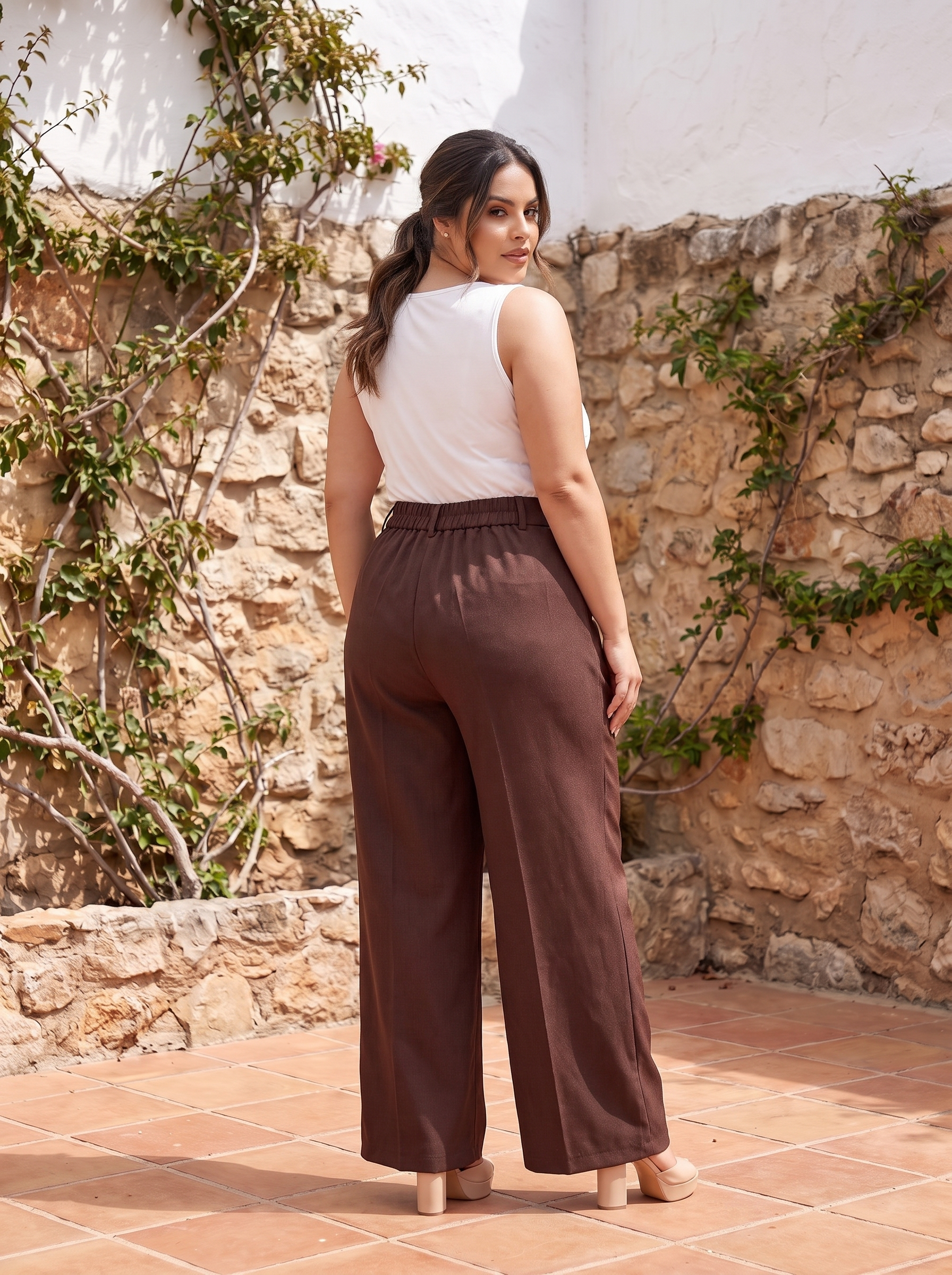 Pantaloni maxi eleganți cu croială largă și talie înaltă maro