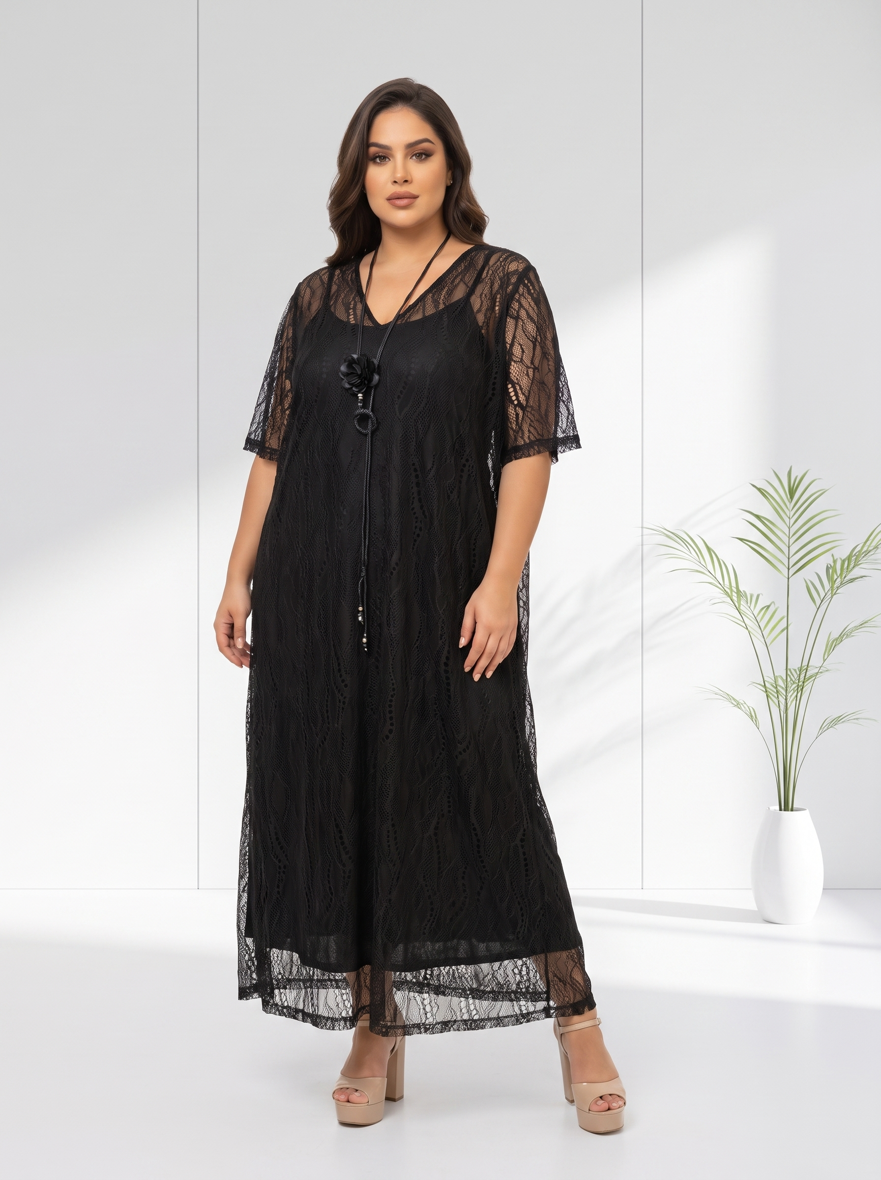 Rochie de lux croială elegantă neagră din dantelă cu colier inclus 
