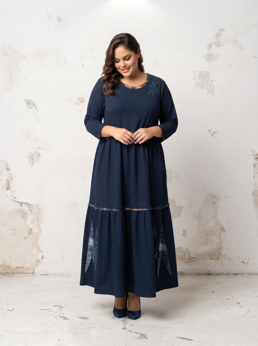 Rochie maxi din tricot reiat fin cu detalii albastre contrastante