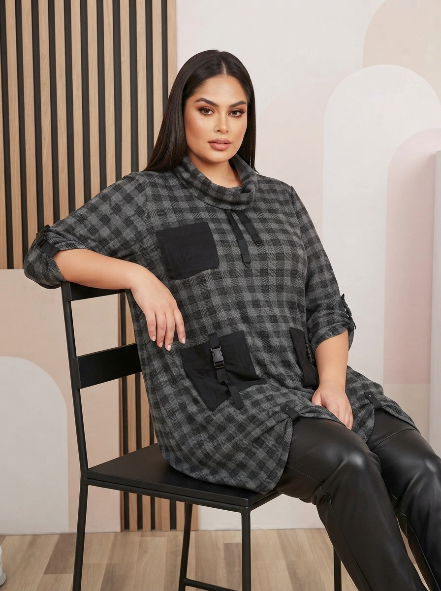 Tunică lungă lejeră cu imprimeu în carouri gri și guler