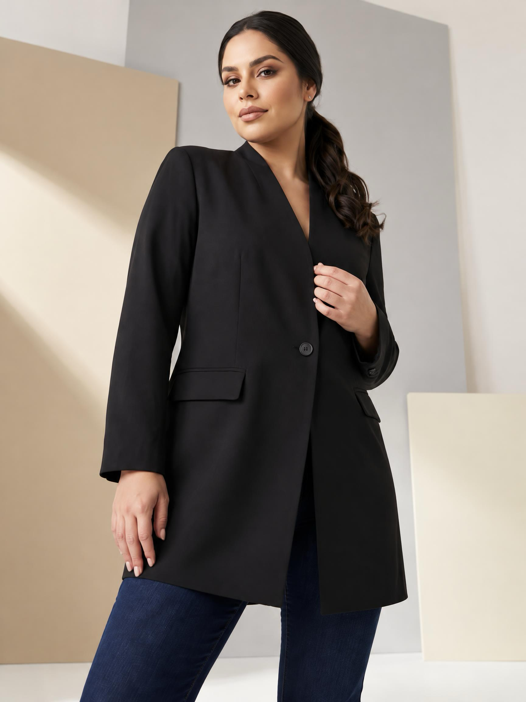 Sacou negru elegant cu croială cambrată