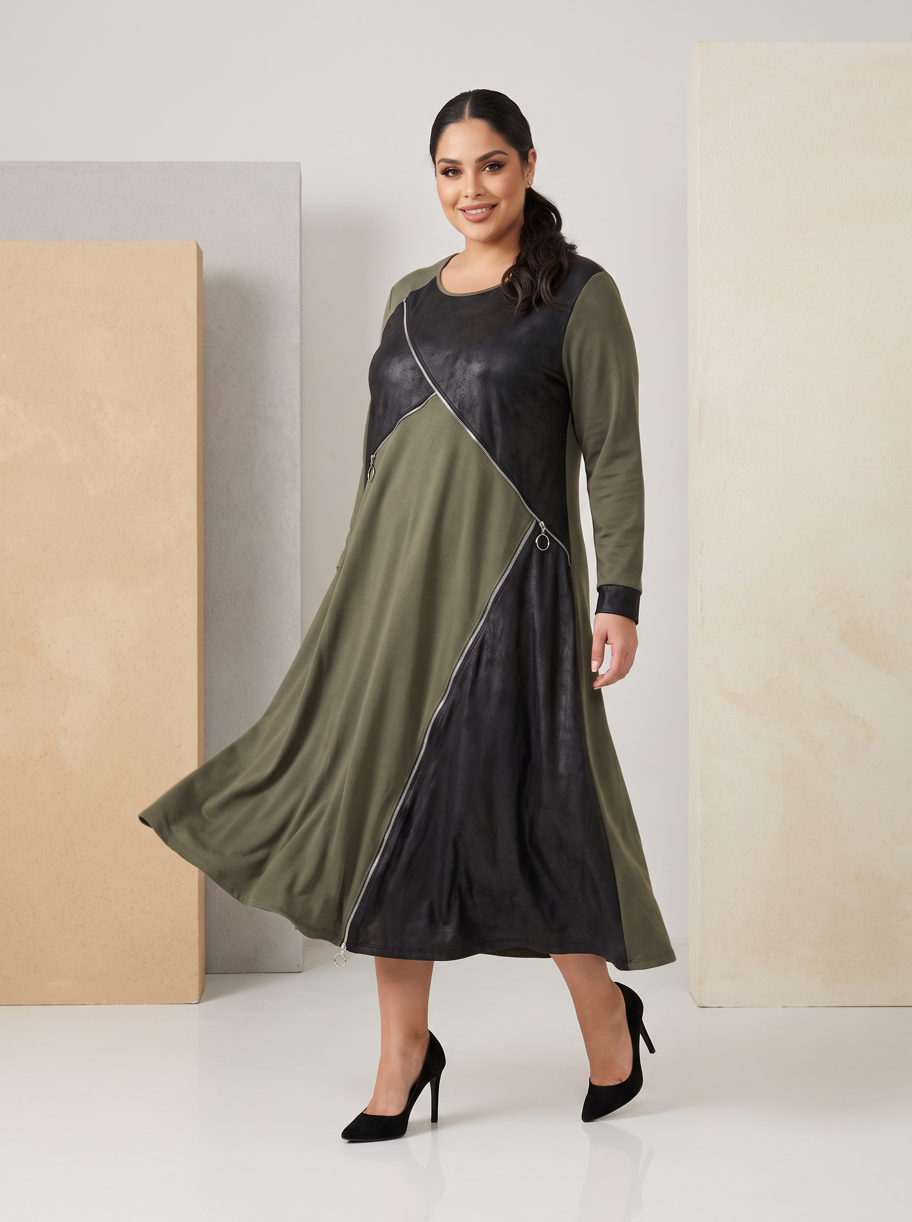 Rochie maxi cu fermoare decorative și detalii impermeabile
