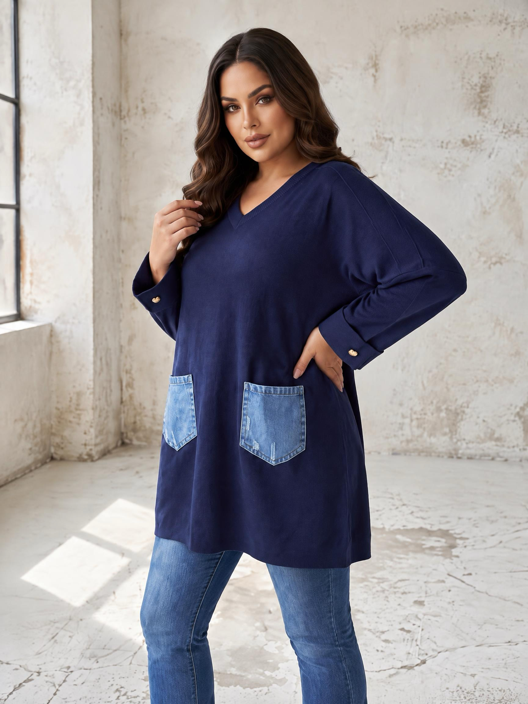 Tunică bleumarin din tricot fin cu buzunare din denim