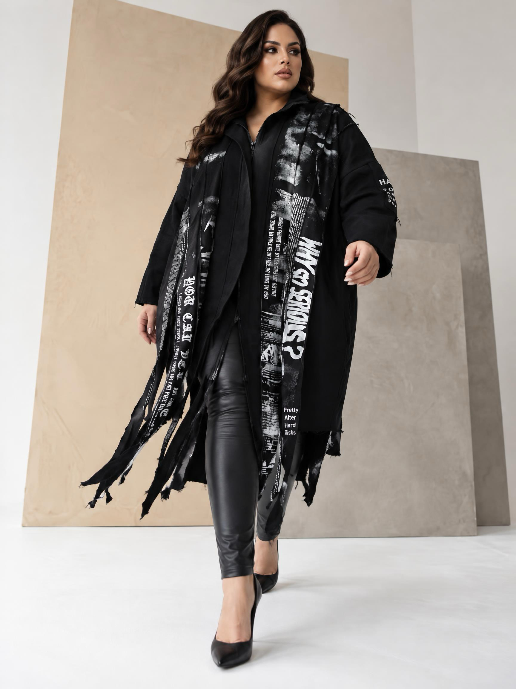 Jachetă din denim artistică și extravagantă în mărimi mari