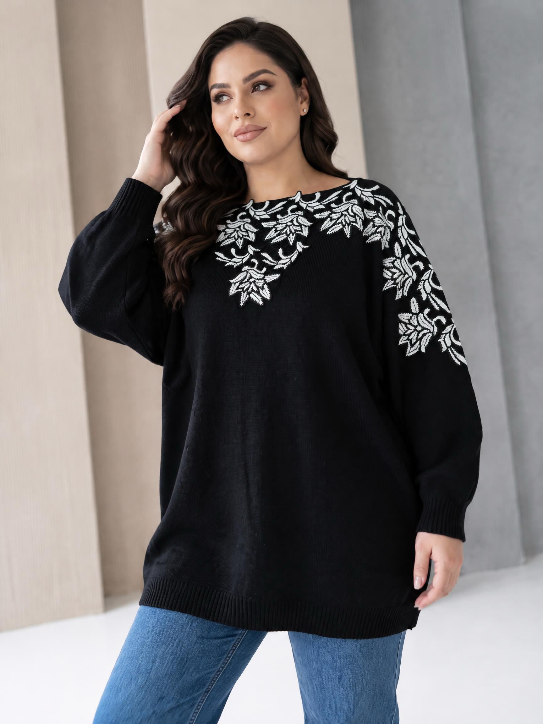 Pulover fin negru în stil retro cu dantelă delicată 3D