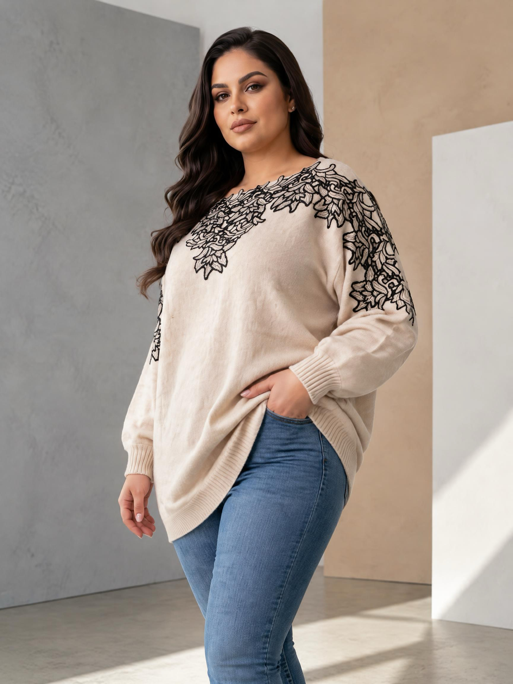 Pulover fin în stil retro culoare ecru cu dantelă delicată 3D