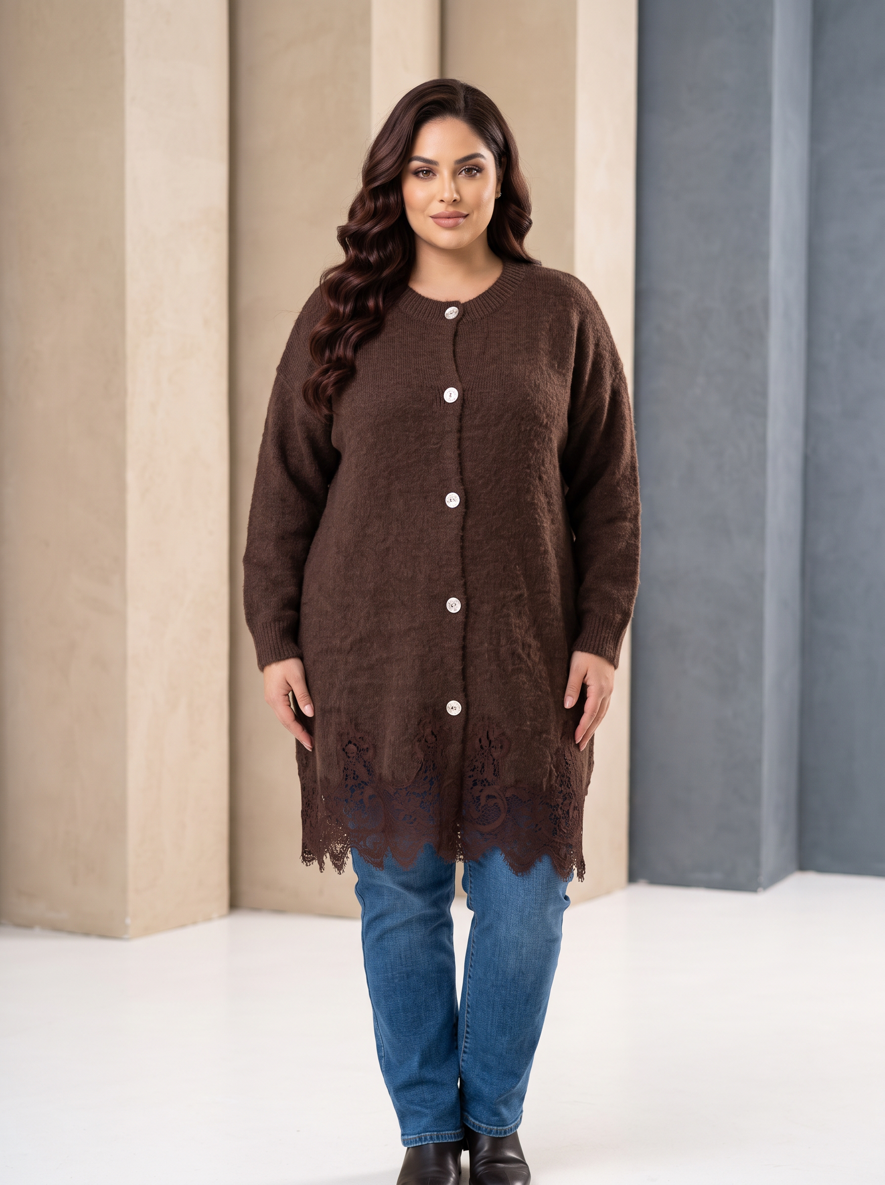 Cardigan maxi delicat în nuanță de maro cu dantelă fină