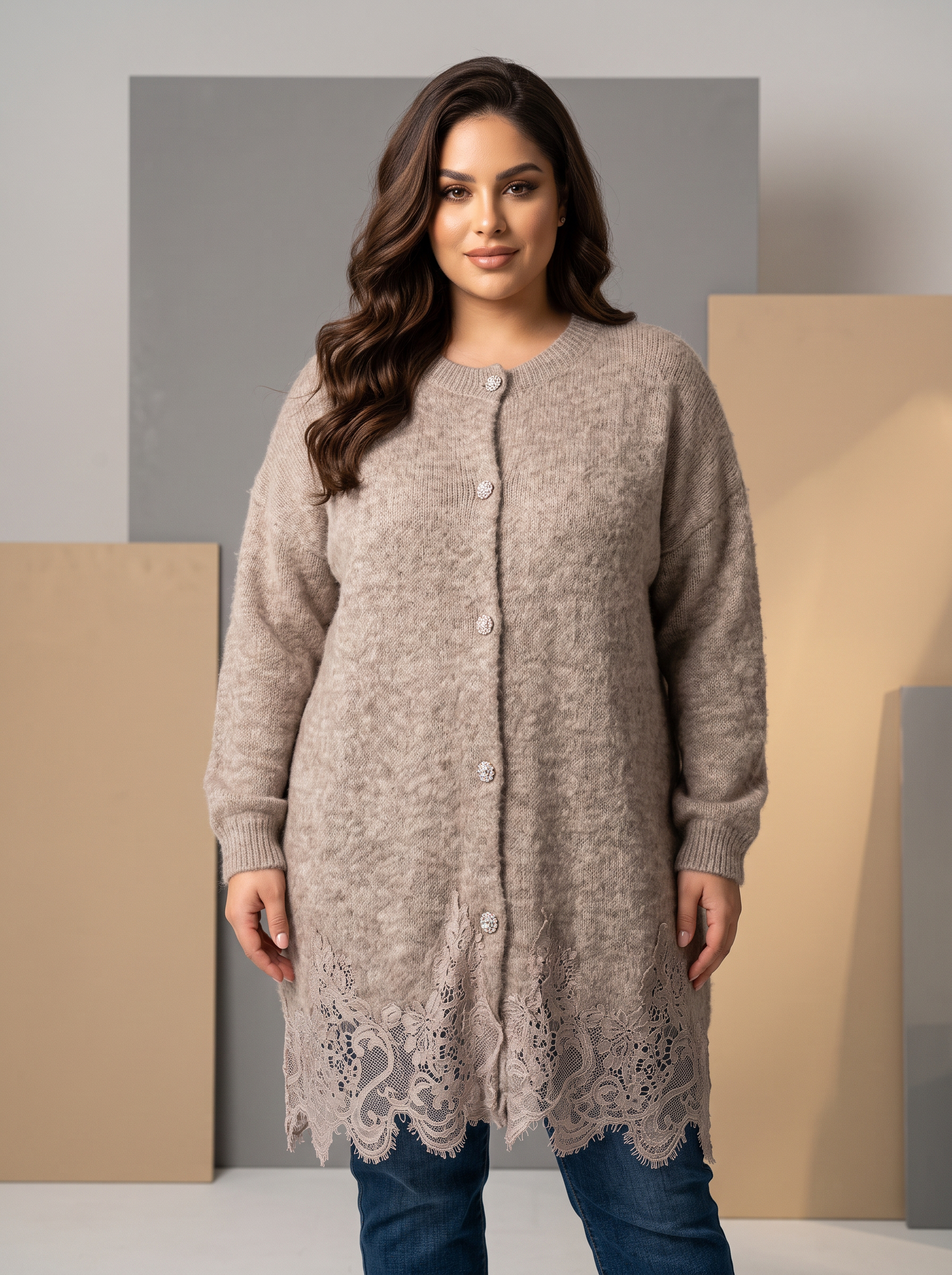 Cardigan maxi delicat în nuanță de ecru cu dantelă fină