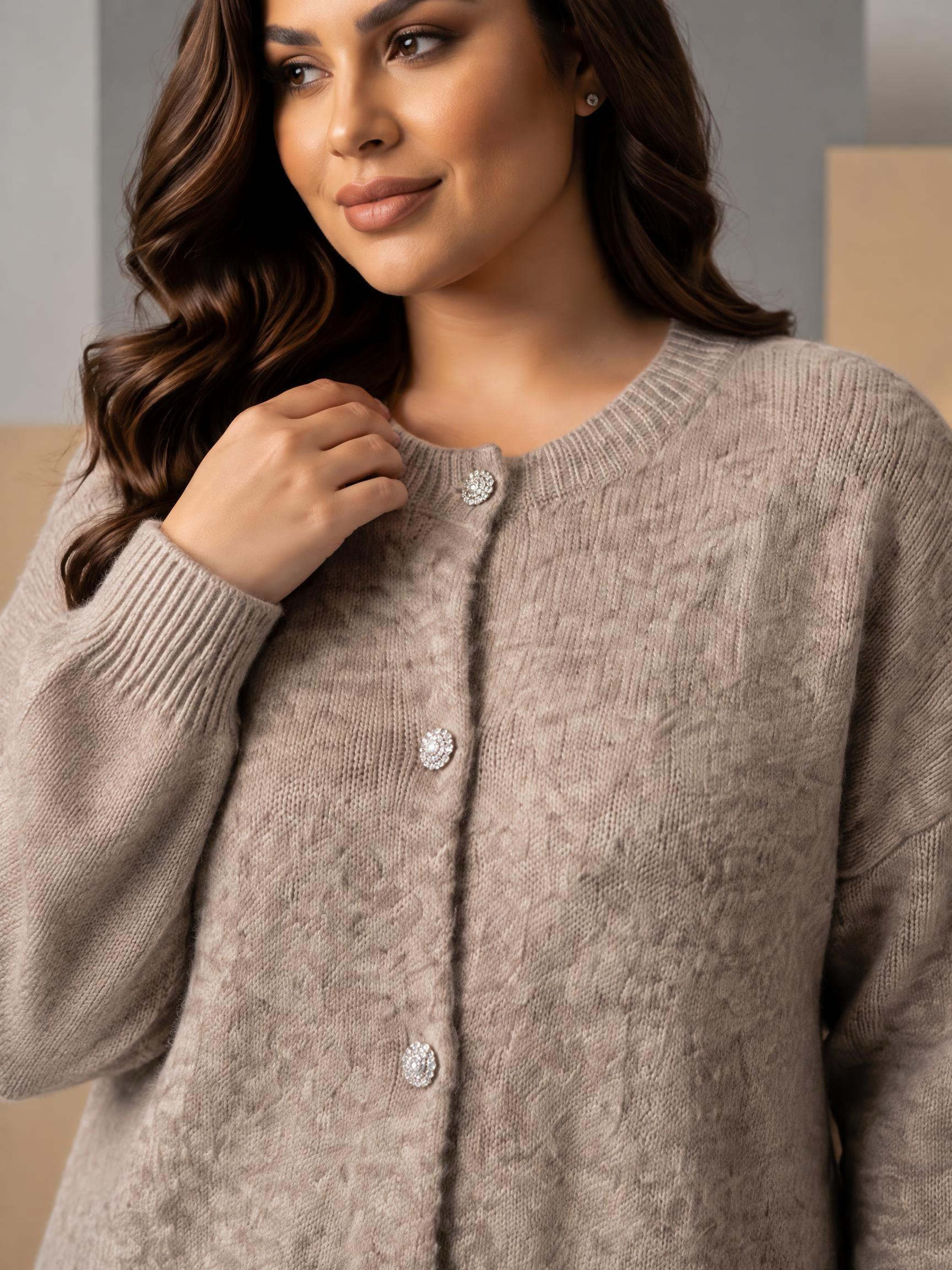 Cardigan maxi delicat în nuanță de ecru cu dantelă fină