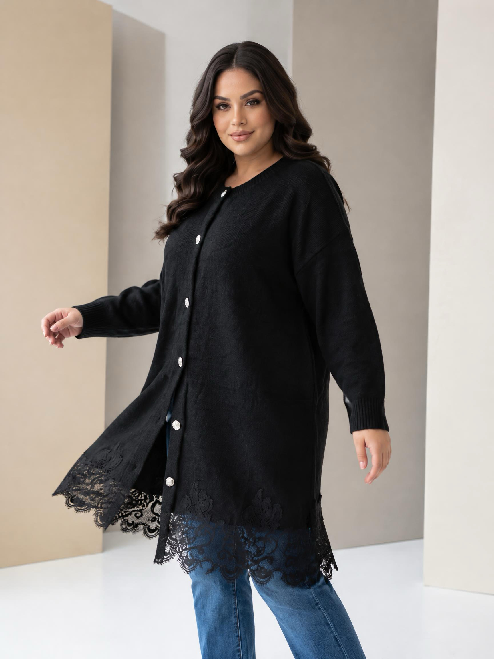 Cardigan maxi negru evazat cu dantelă fină