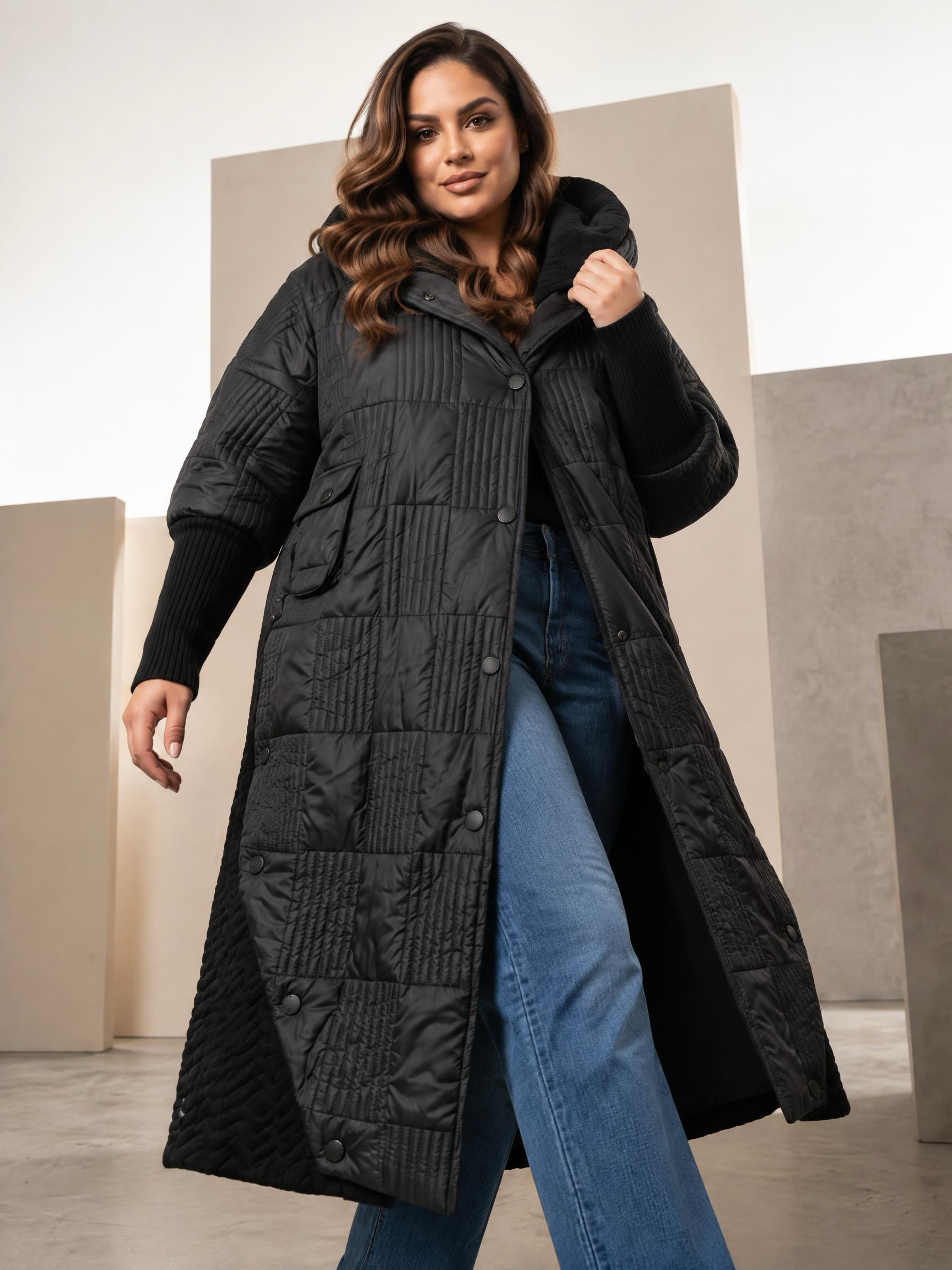 Geacă lungă de iarnă în tendințe cu croială designer