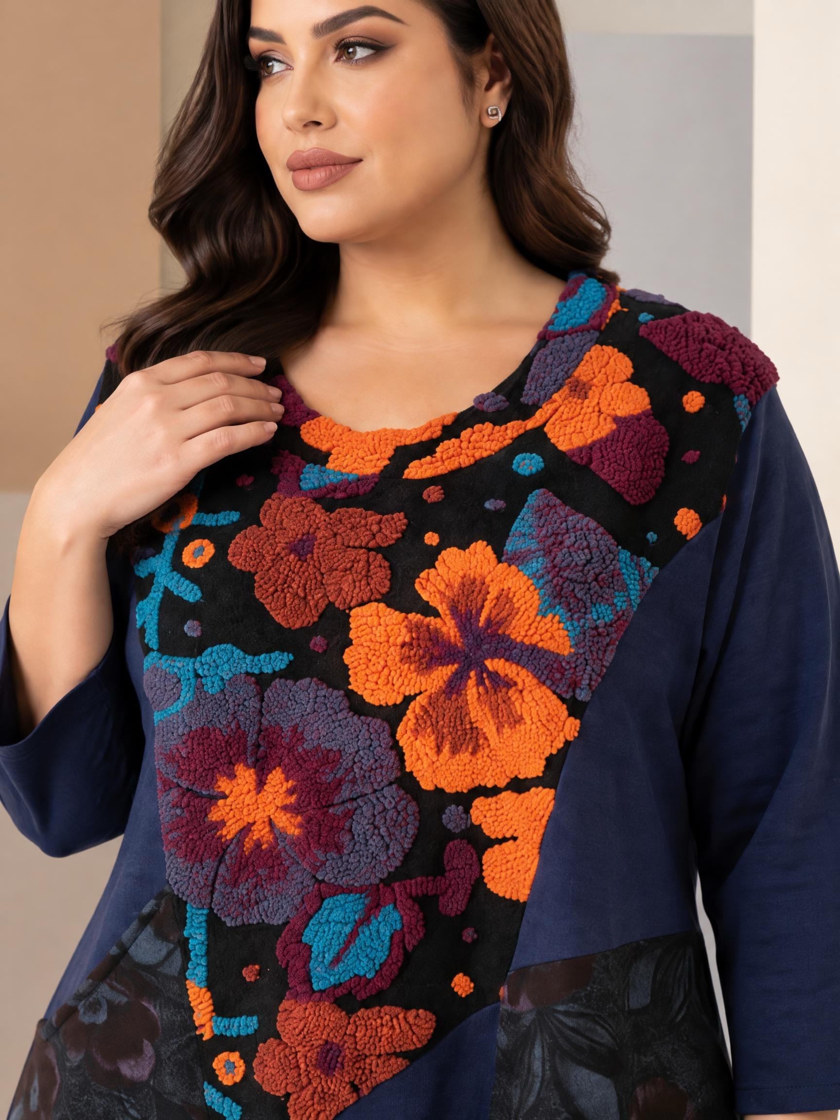 Rochie groasă bleumarin cu aplicații florale deosebite