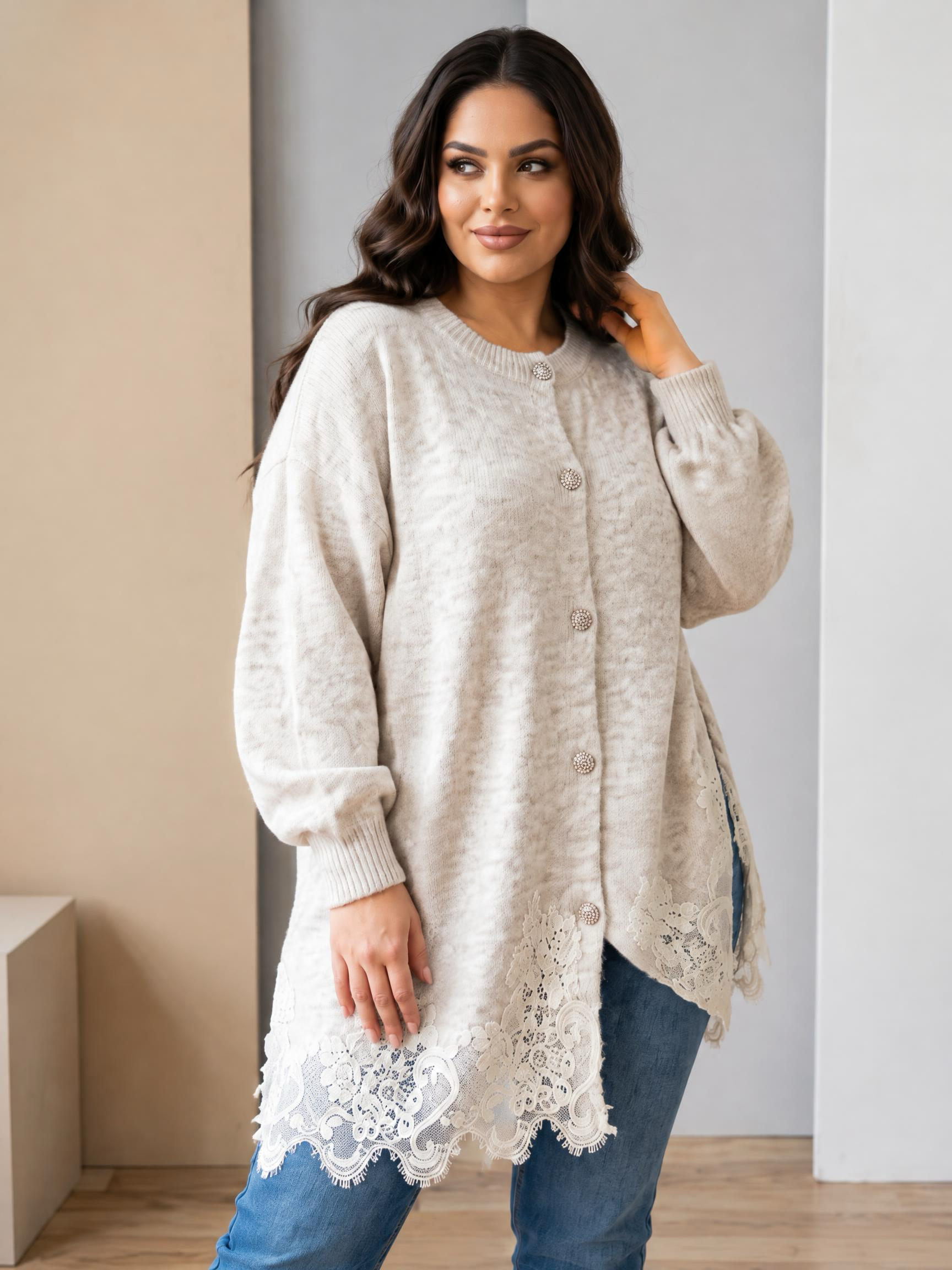 Cardigan maxi delicat în nuanță crem cu dantelă fină