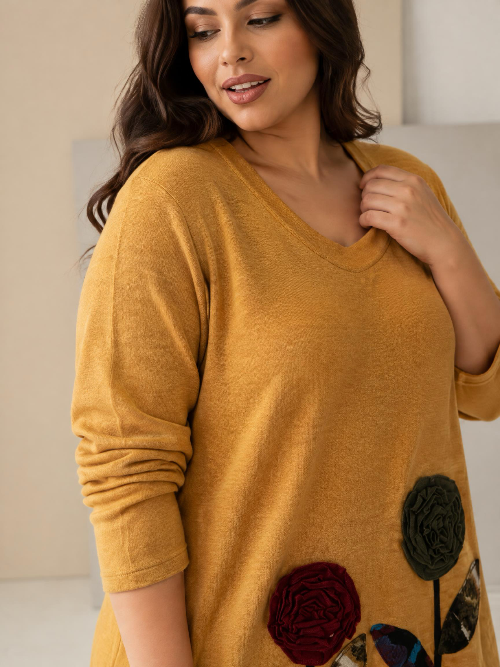 Rochie groasă evazată cu flori 3D culoare muștar