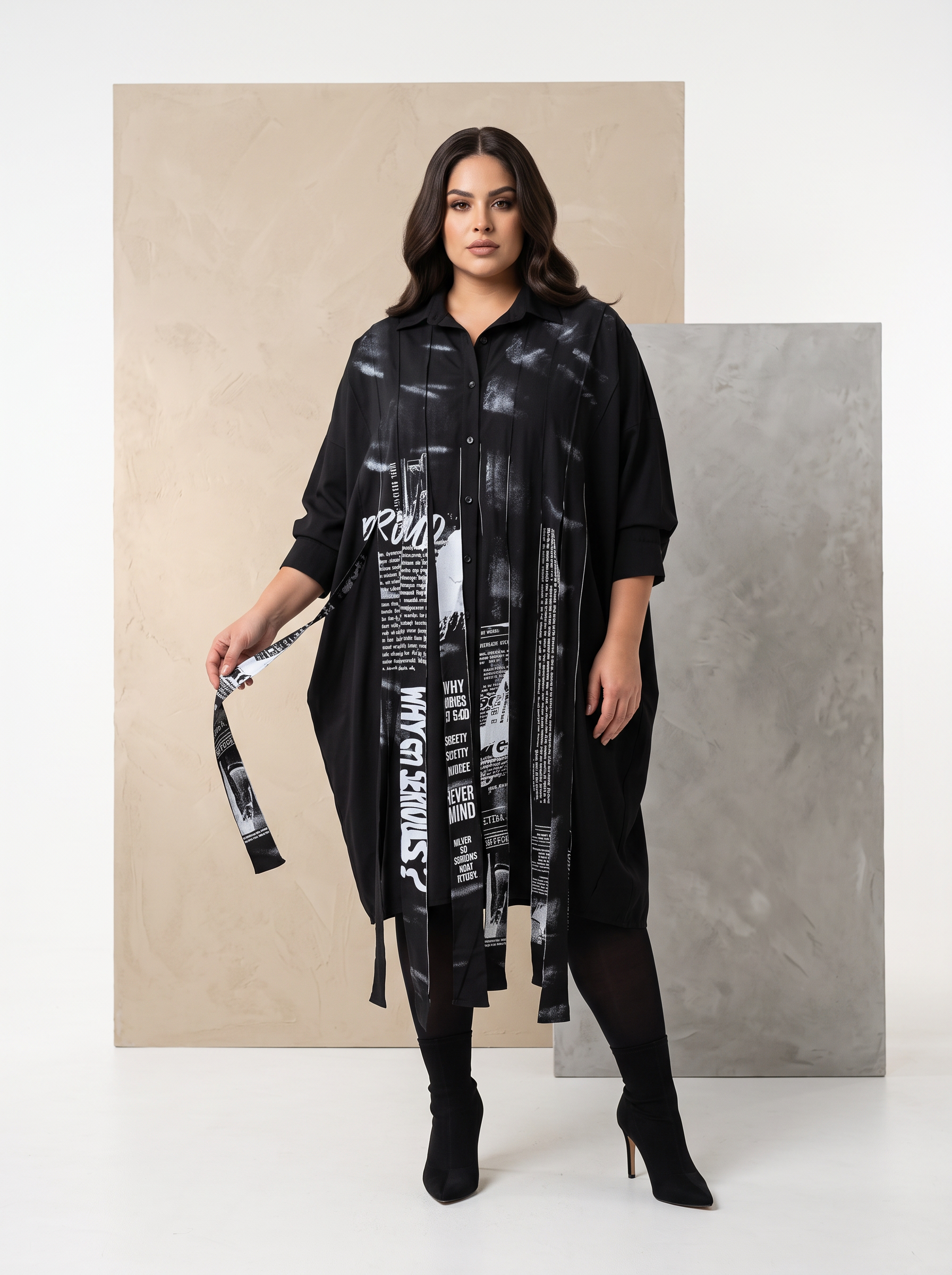 Rochie maxi neagră de designer cu croială extravagantă