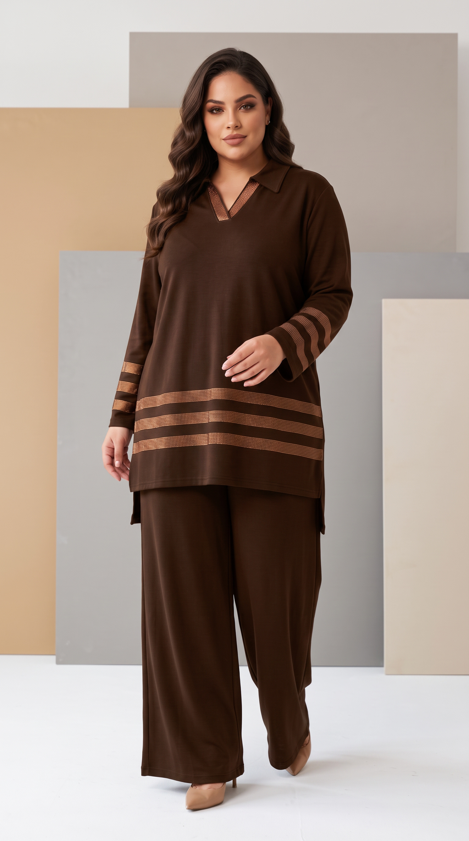 Compleu modern în culoarea cafelei cu tunică și pantaloni în stil sport-elegant