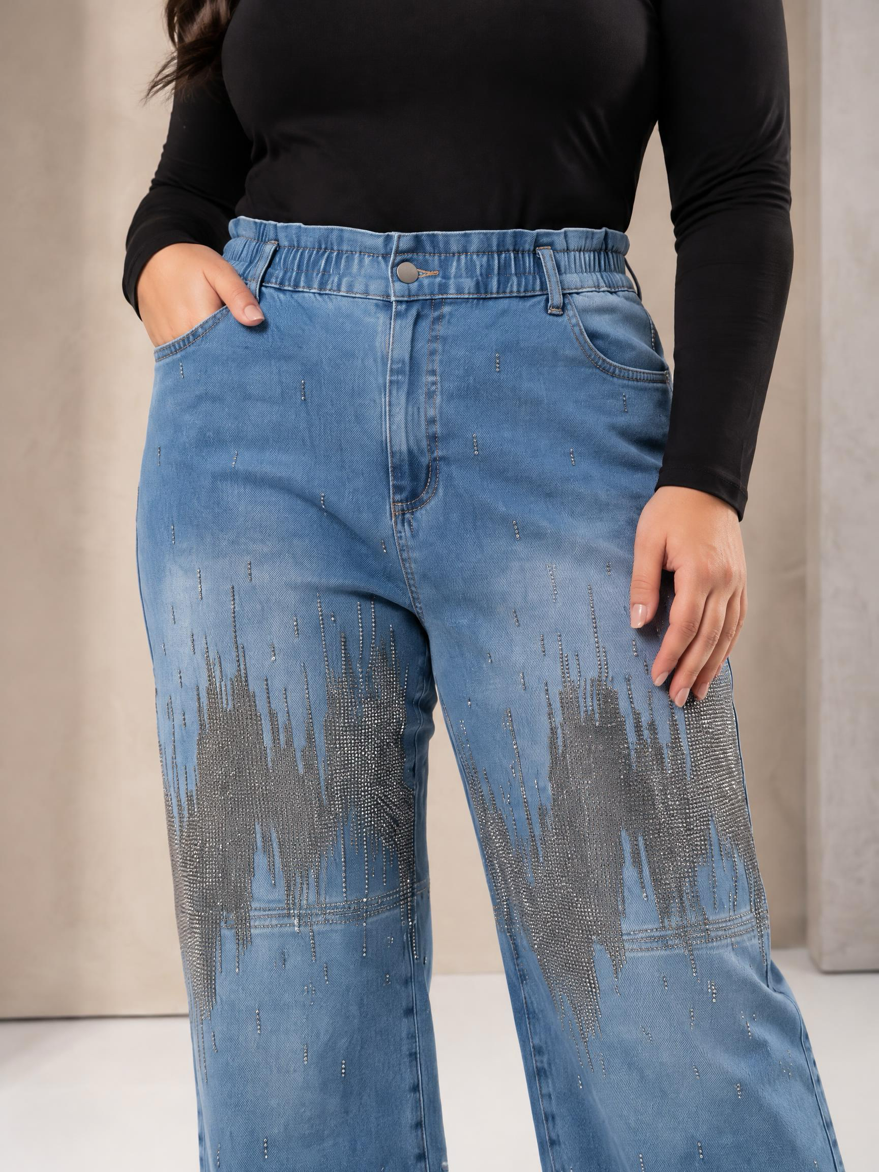 Blugi maxi de tip boutique cu croială largă din material elastic