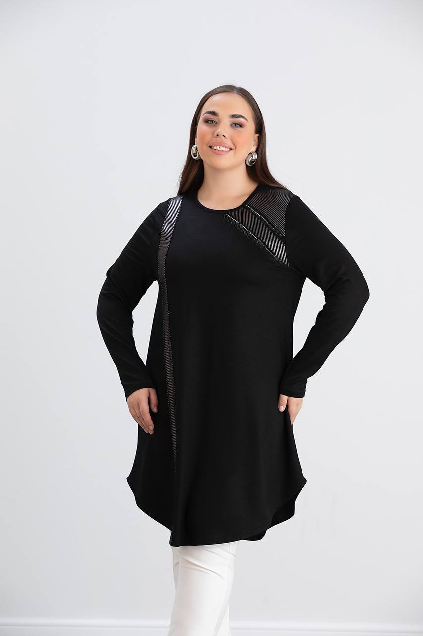 Tunică lungă elegantă cu elemente strălucitoare
