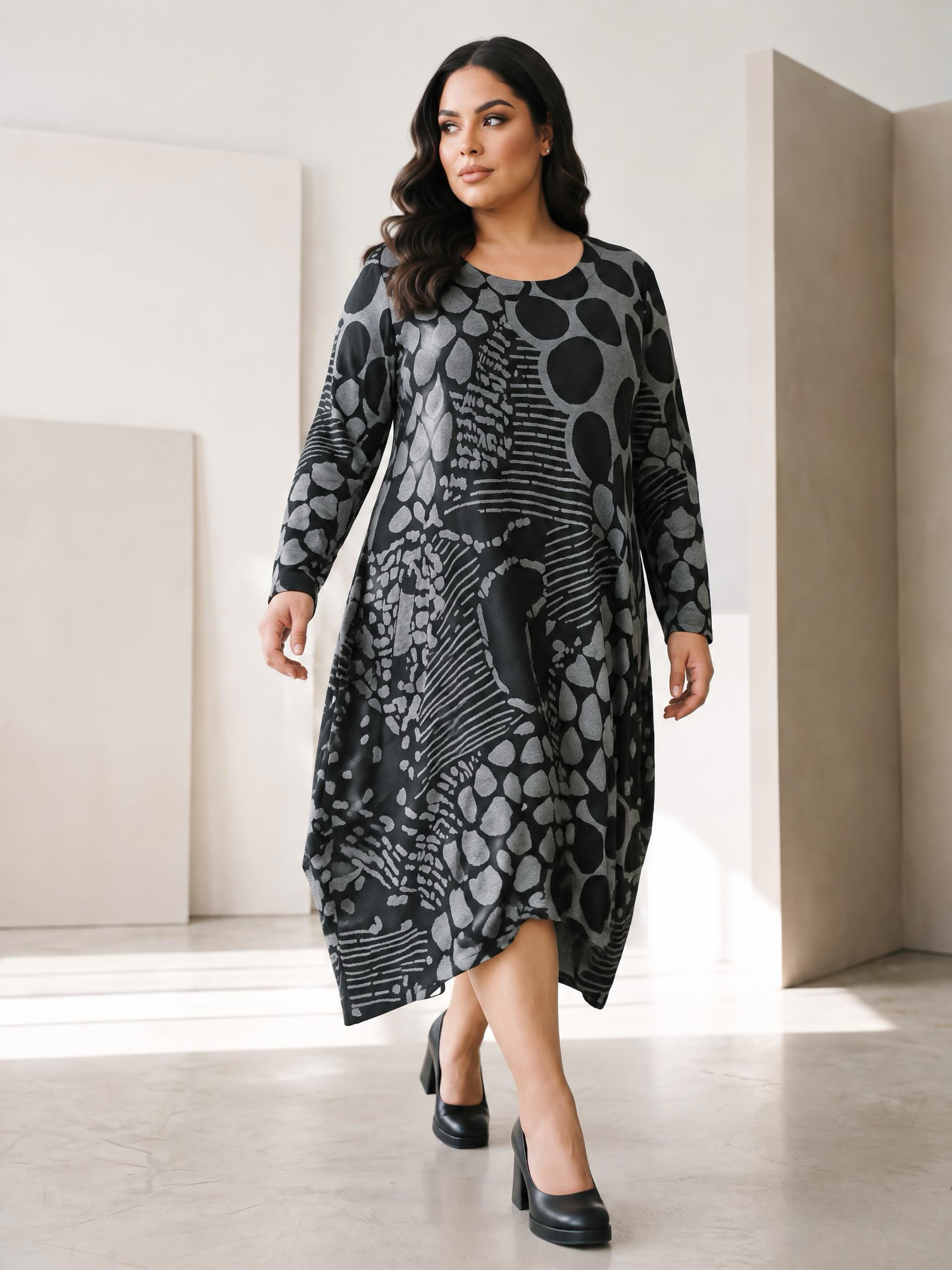 Rochie damă din material gros cu design modern