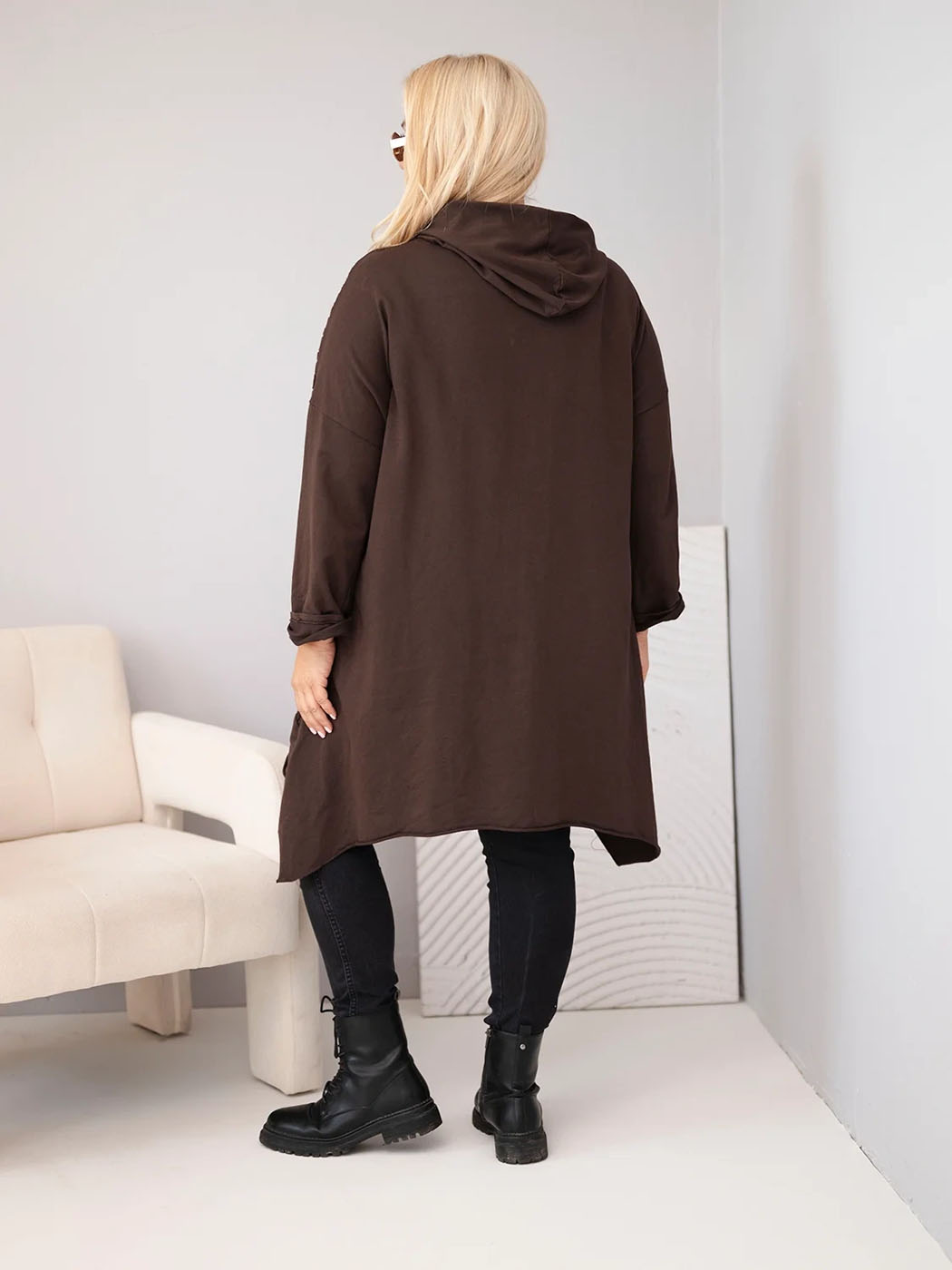 Tunică maxi elegantă maro asimetrică cu glugă