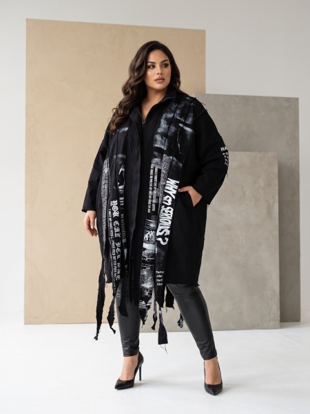 Jachetă din denim artistică și extravagantă în mărimi mari