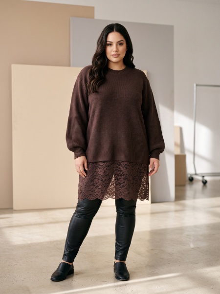 Tunică lungă maro din tricot fin cu dantelă