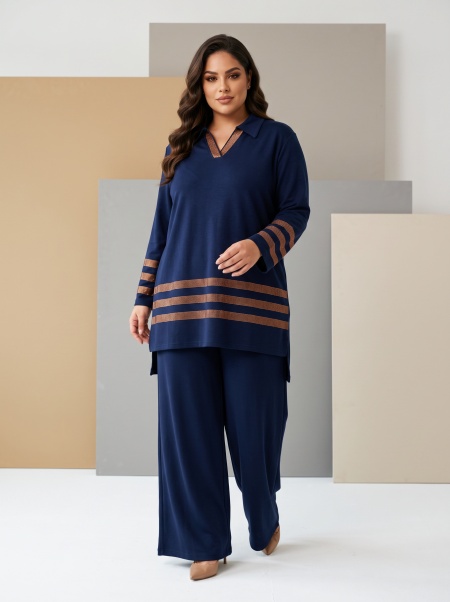 Compleu modern albastru cu tunică și pantaloni în stil sport-elegant