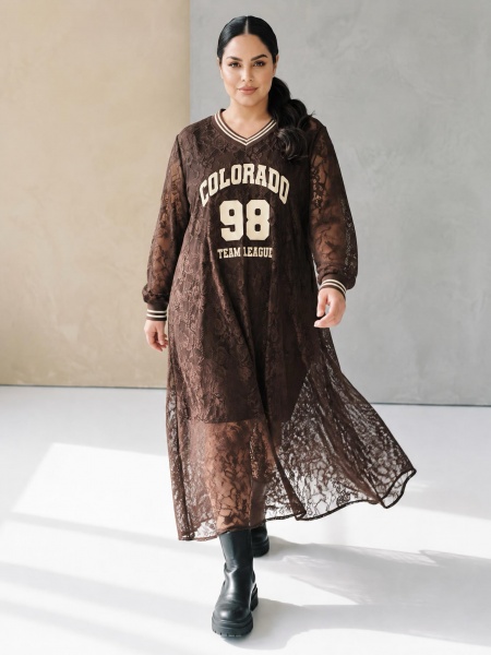 Rochie din dantelă în stil sport-elegant culoare maro ciocolatiu